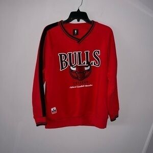 Red black and white Chicago Bulls NBA Basketball Crewneck Sweater medium